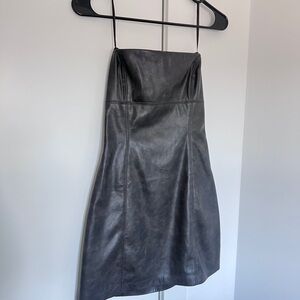 Elegant Black Strapless Dress